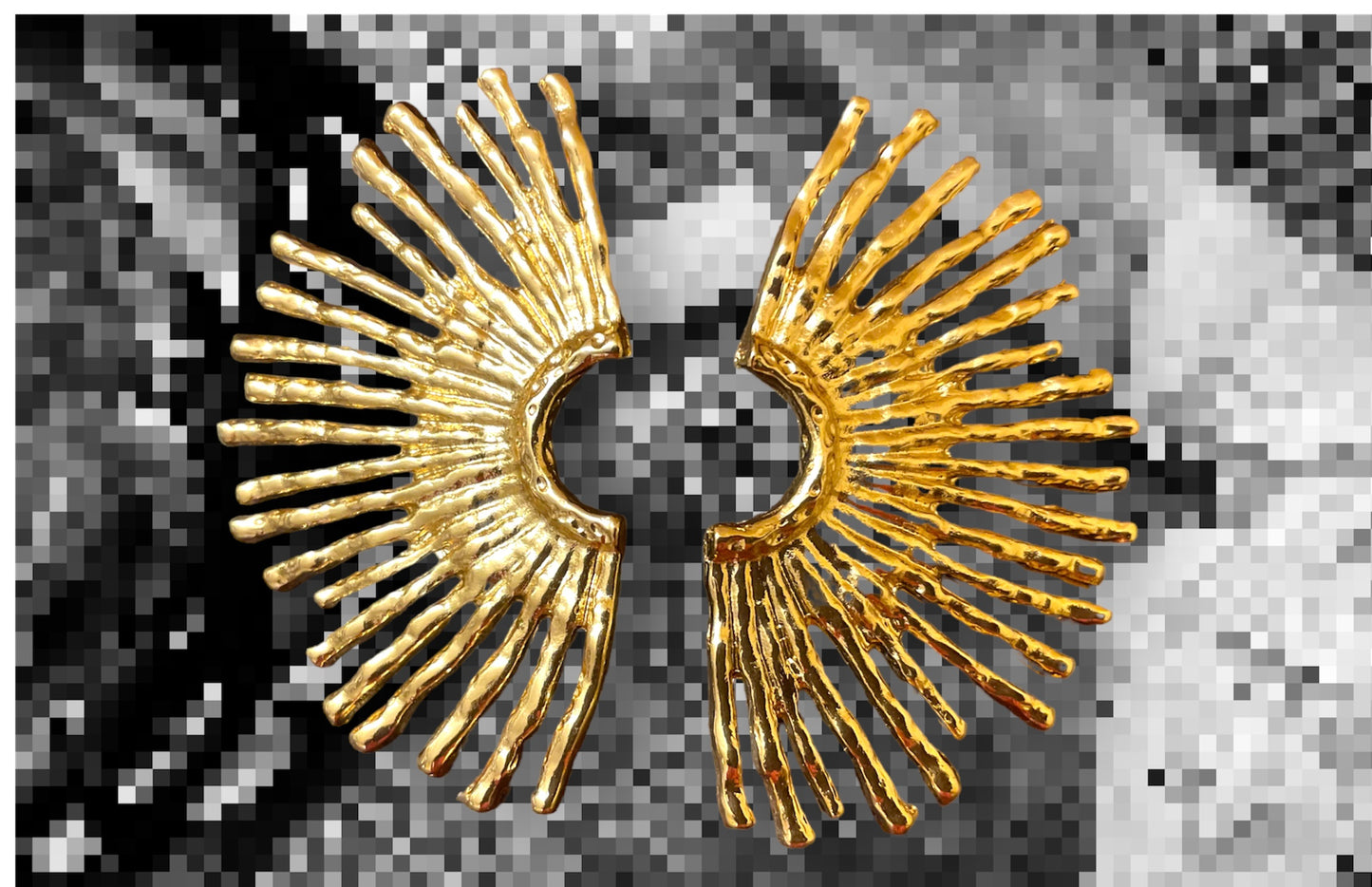 Vibe me…. Edgy Fan Earrings