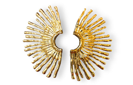 Vibe me…. Edgy Fan Earrings