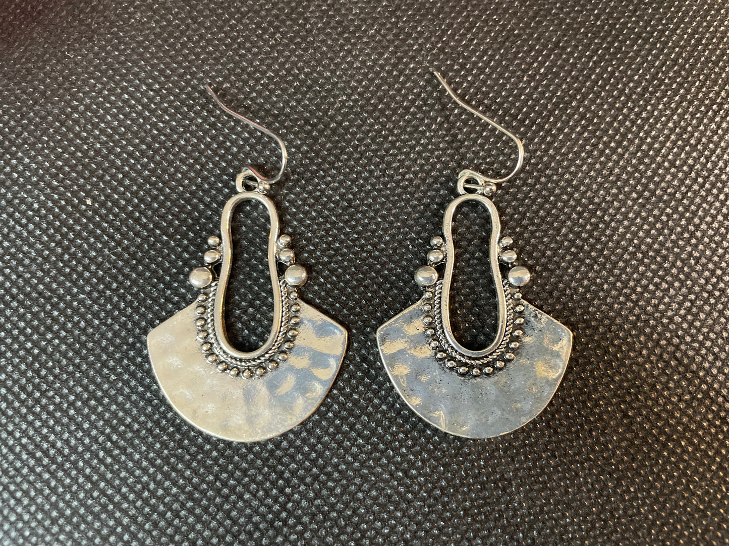 *New* Leslie Dangling Fan Earrings (Silver)