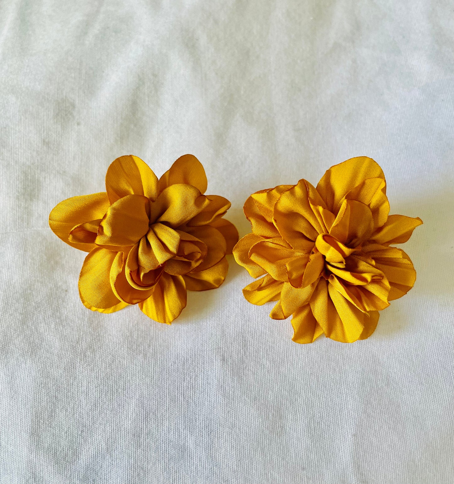 Goldie Beret Floral Earrings
