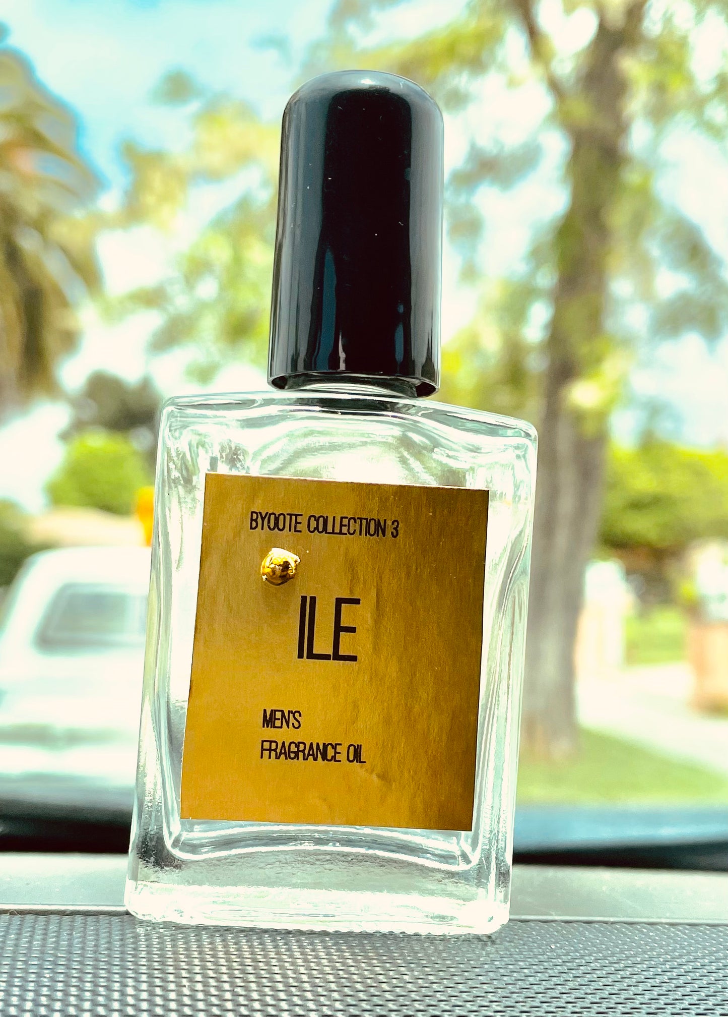 ILE (Cardamom, Ylang-Ylang, Vetiver)