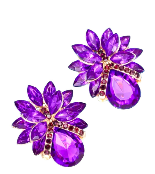 Flower Jeweled Earrings. (Purple)